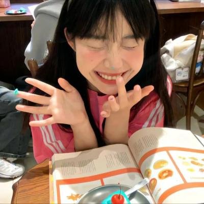 国民男神深夜密会神秘女子，凌晨内幕曝光，公司火速否认